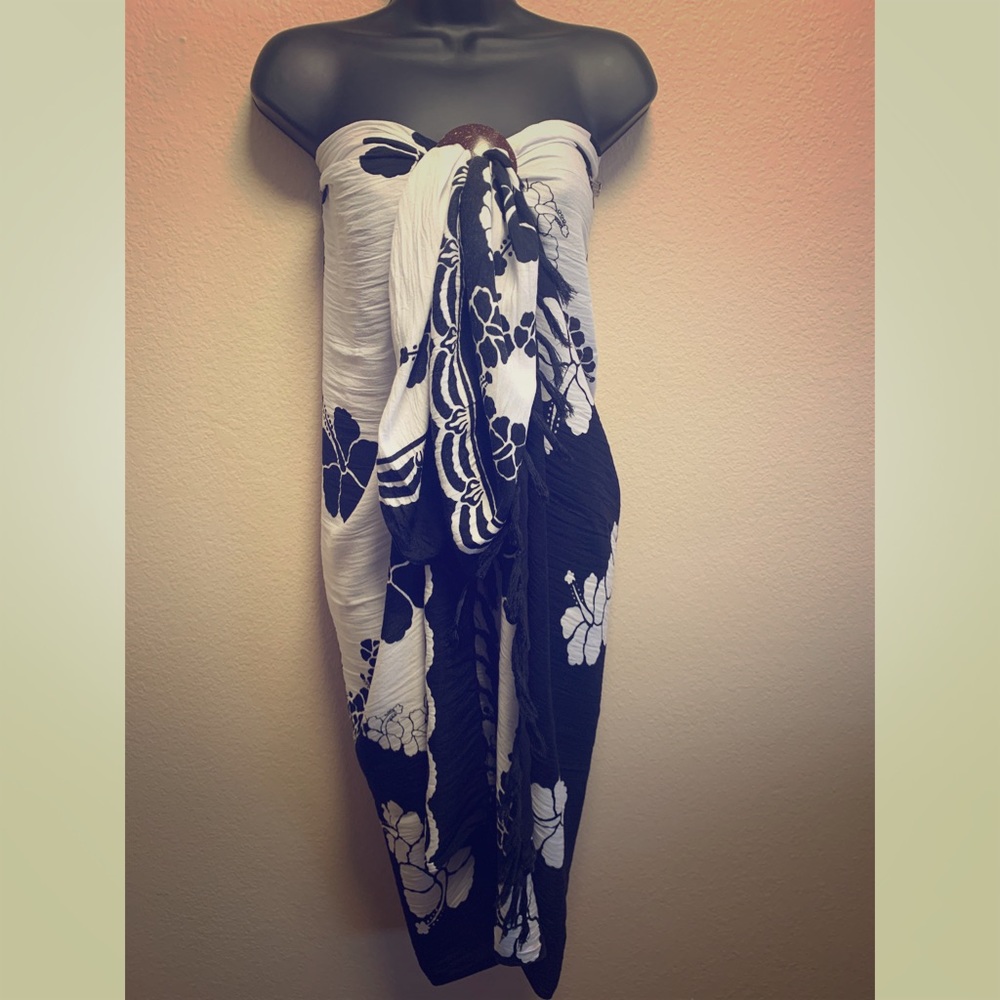 NWOT Bikini cover up/Sarong